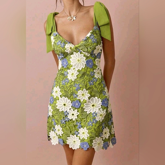 New Chic Embroidered Floral Lace Overlay Tie Strap Short Cami Dress Green White - Picture 6 of 12